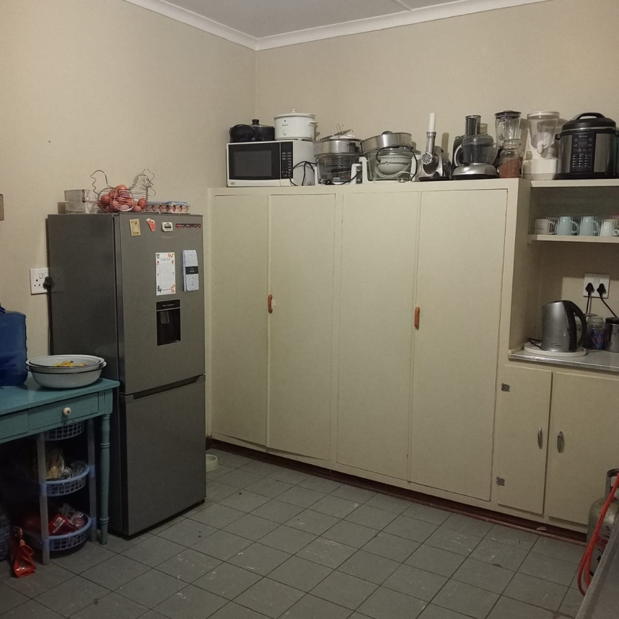 To Let 4 Bedroom Property for Rent in Top Town Eastern Cape